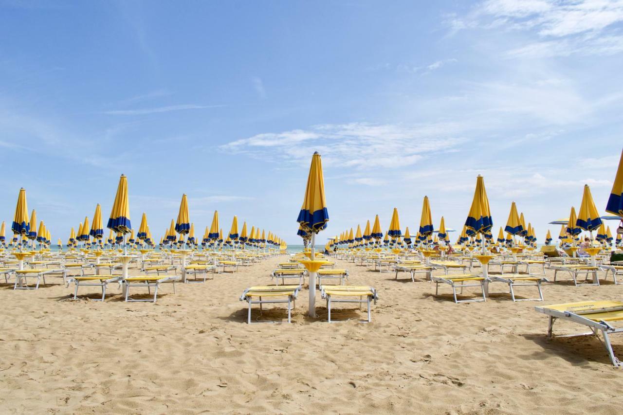 Appartamento Dalmazia 10 Lido di Jesolo Eksteriør billede